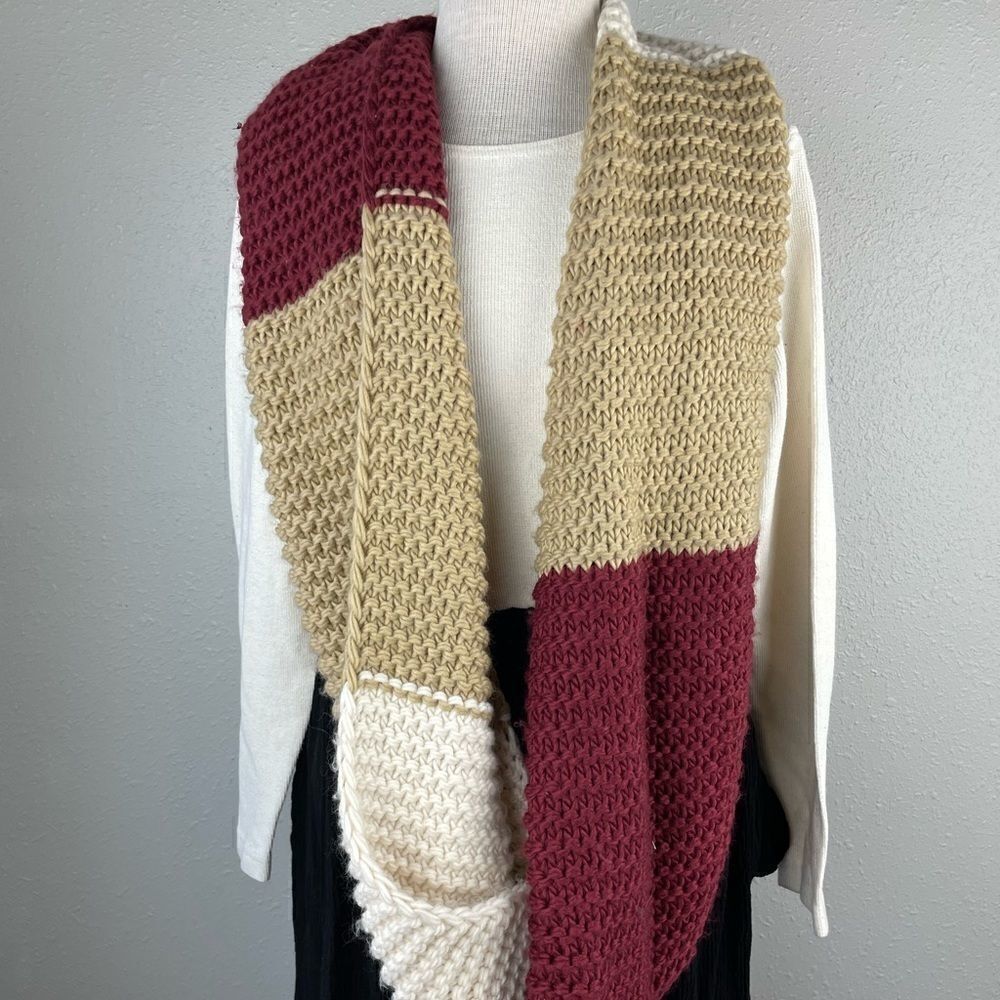 BP Infinity Scarf EUC 
